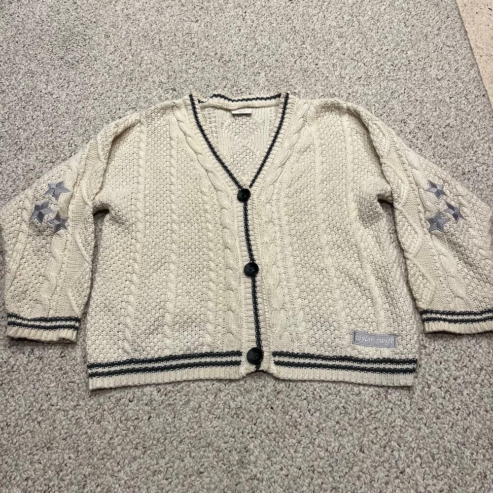 Taylor Swift Folklore Album Cardigan Sweater M/L Cream Gray Chunky Knit Casual